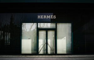 Lüks alışverişte savaş etkisi: Hermès büyümesi yavaşladı