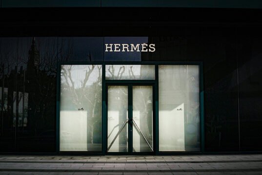 Lüks alışverişte savaş etkisi: Hermès büyümesi yavaşladı