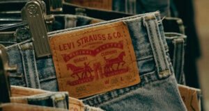 Levi Strauss beklentileri aştı, yıl hedeflerini yukarı çekti